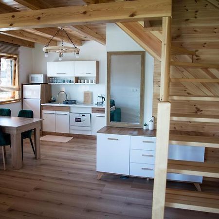Kalinowy Sad Domki Z Jacuzzi I Sauna Mikołajki Kültér fotó
