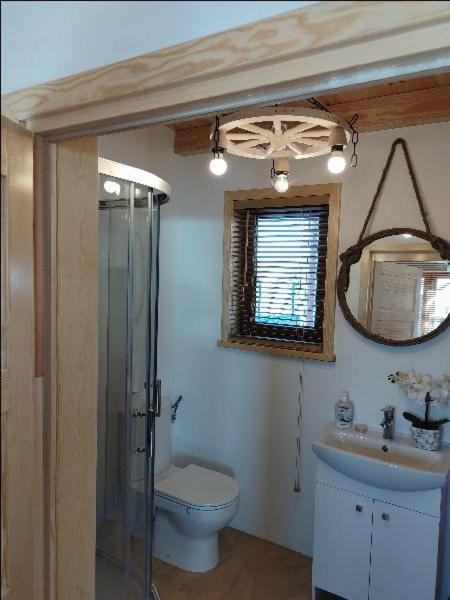 Kalinowy Sad Domki Z Jacuzzi I Sauna Mikołajki Kültér fotó