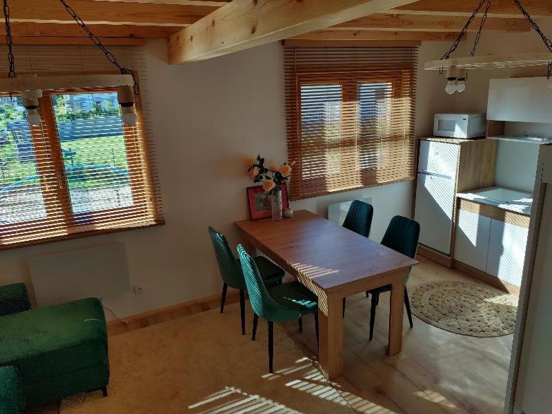 Kalinowy Sad Domki Z Jacuzzi I Sauna Mikołajki Kültér fotó