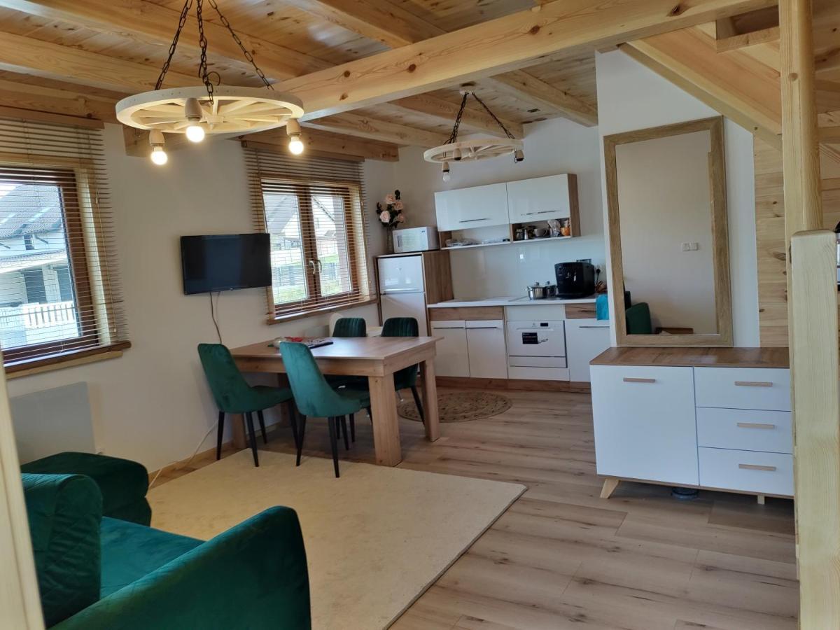 Kalinowy Sad Domki Z Jacuzzi I Sauna Mikołajki Kültér fotó